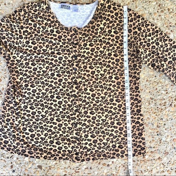 Chico’s Design Leopard Print Button Down Blouse 3 - Picture 6 of 7